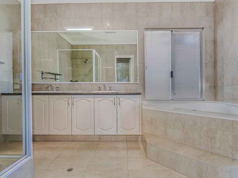 3 Frederick Way, PORT BOUVARD, Wannanup WA 6210