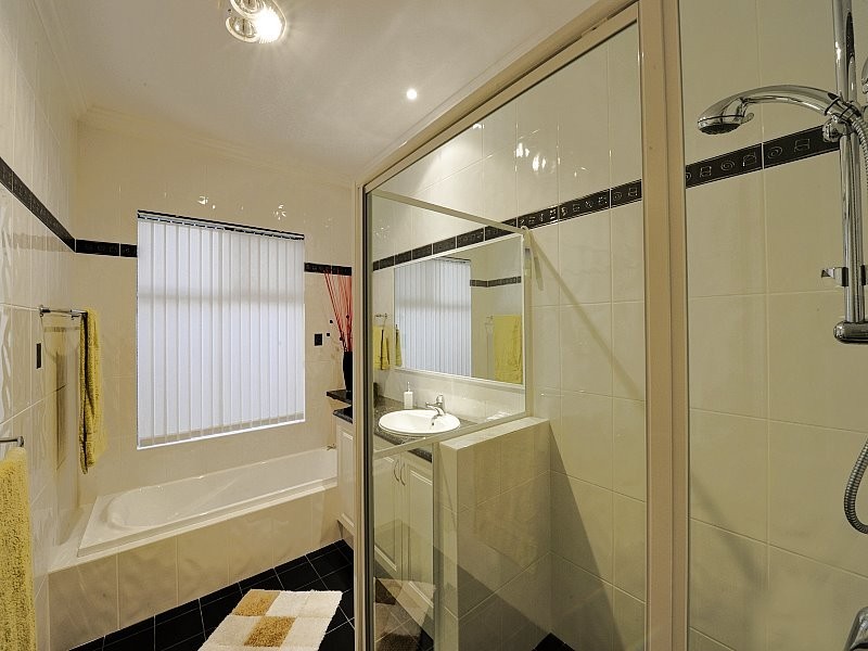 5 EMMA WAY, Coodanup WA 6210