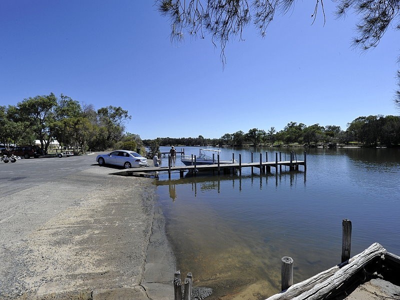 5 EMMA WAY, Coodanup WA 6210