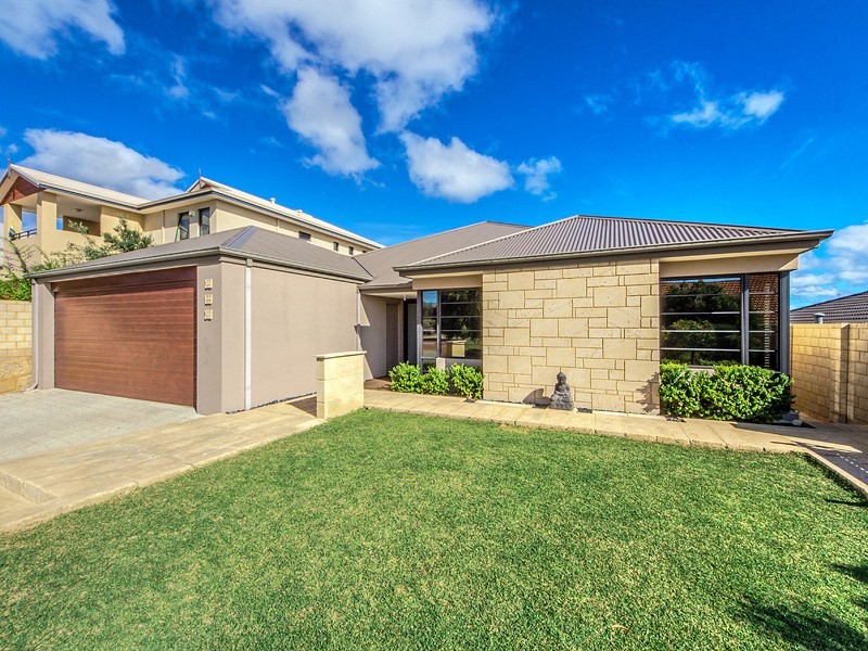 6 Frigate Way, PORT BOUVARD, Wannanup WA 6210