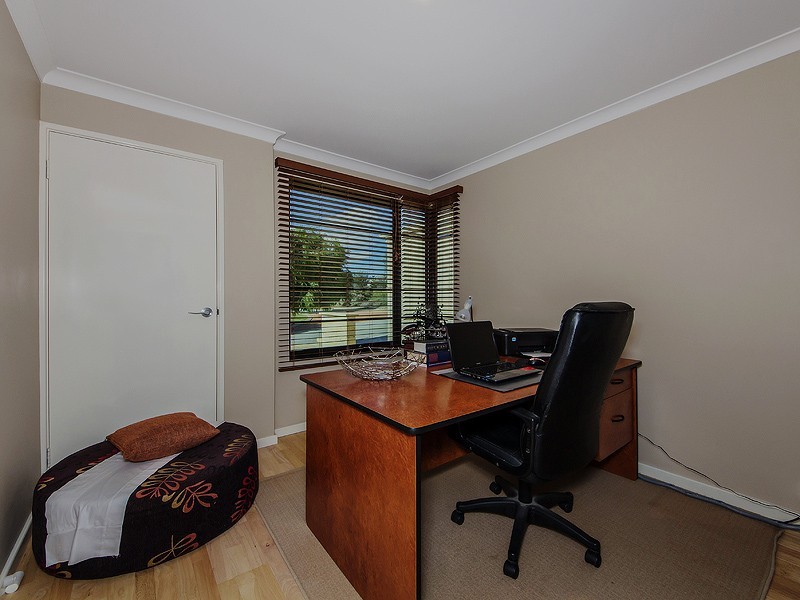 6 Frigate Way, PORT BOUVARD, Wannanup WA 6210