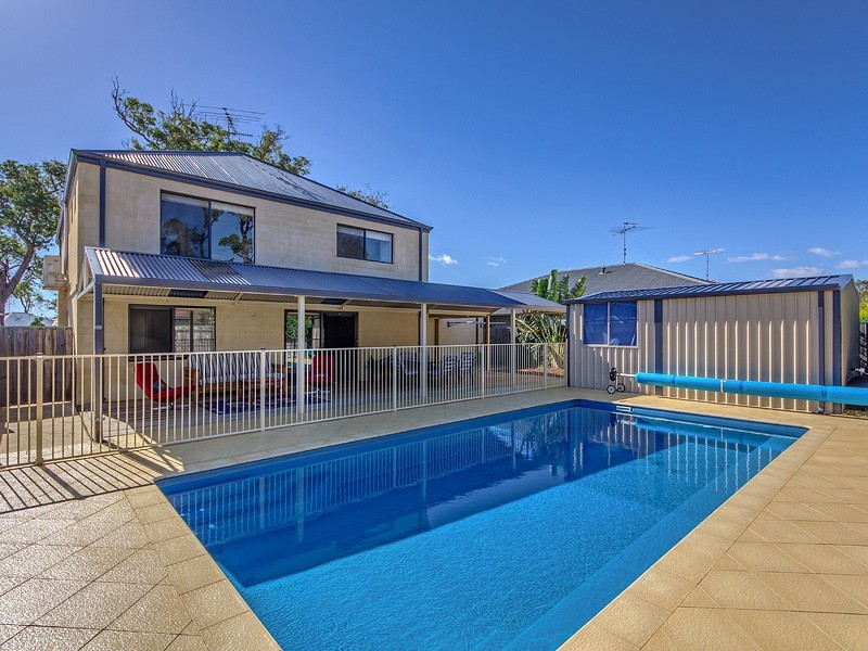 2 Firetail Lane, Erskine WA 6210