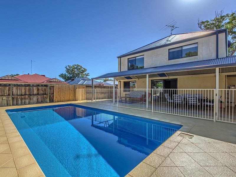 2 Firetail Lane, Erskine WA 6210