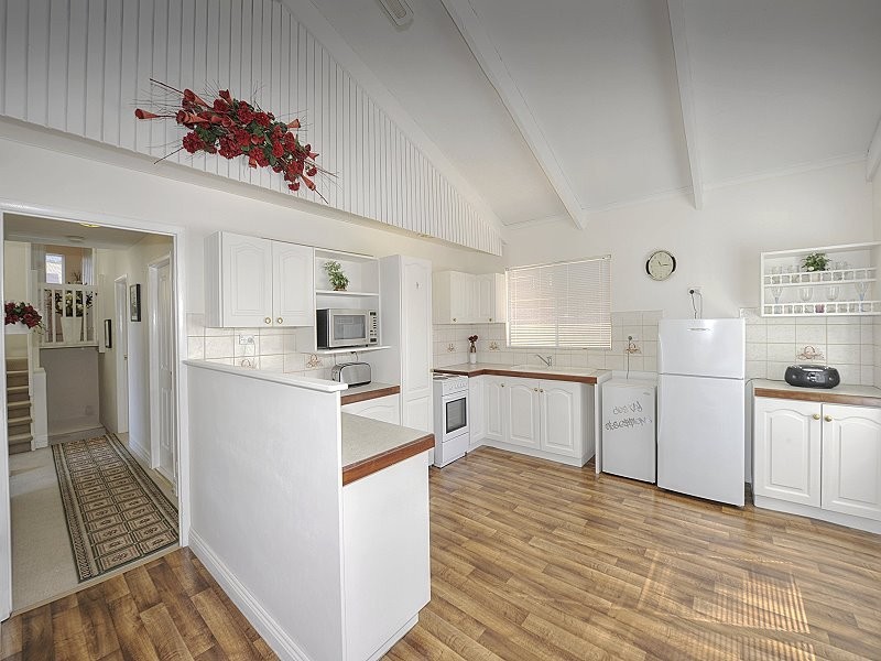 1 TEAL STREET, Falcon WA 6210