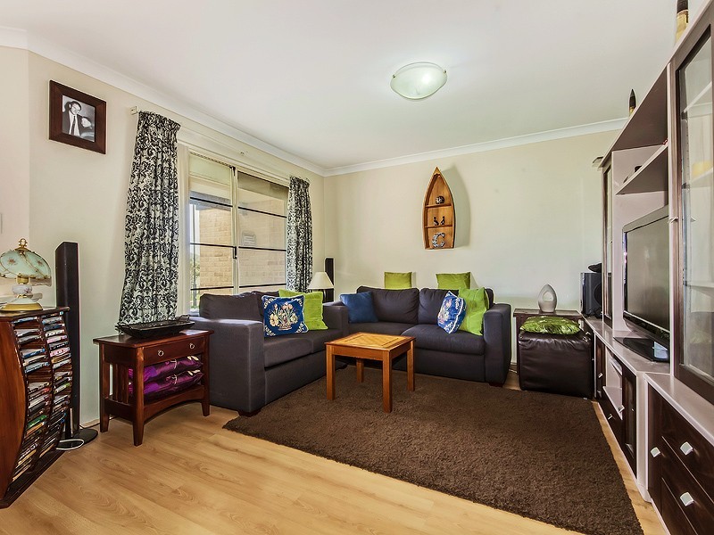 3 Nuchea Vista, Lakelands WA 6180