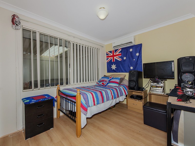 3 Nuchea Vista, Lakelands WA 6180