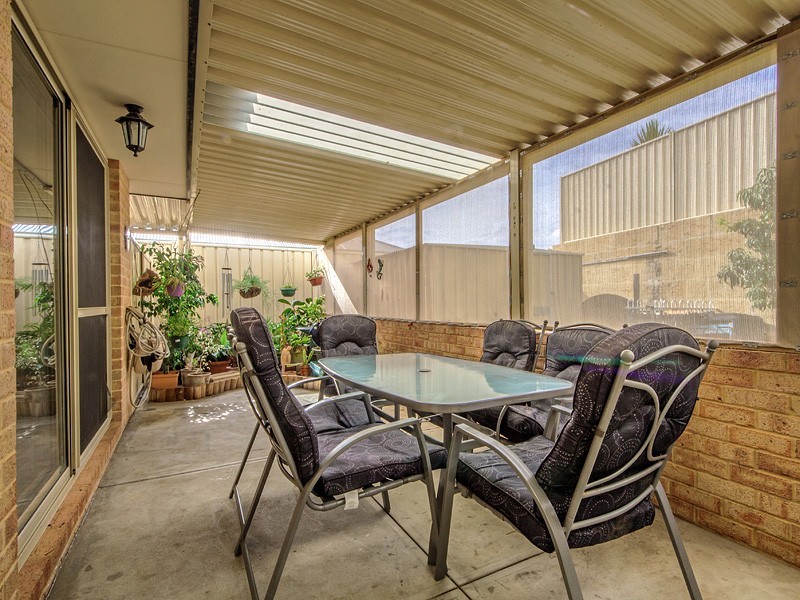 3 Nuchea Vista, Lakelands WA 6180