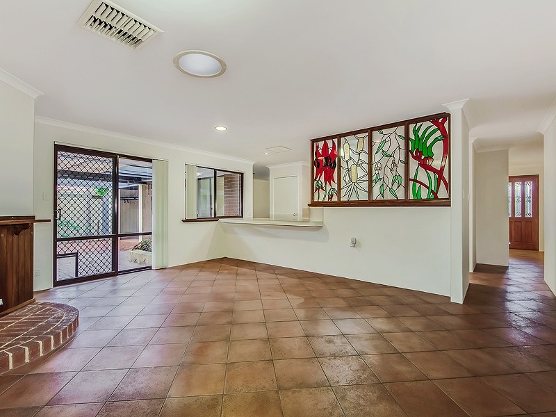 82 Mclarty Road, Halls Head WA 6210