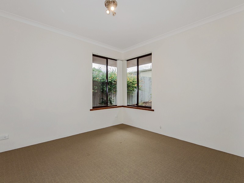 82 Mclarty Road, Halls Head WA 6210