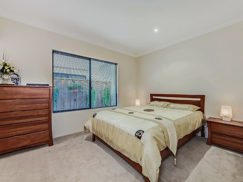 10 Sirrocco Drive, Erskine WA 6210