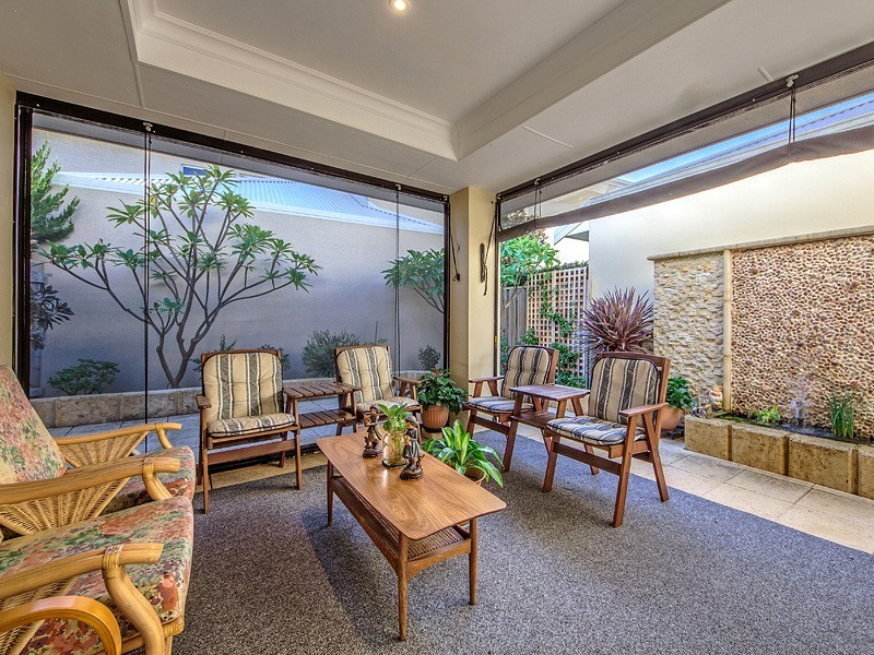 10 Sirrocco Drive, Erskine WA 6210