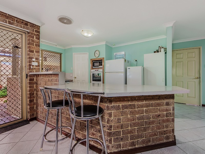 3 RAVENDALE DRIVE, Dudley Park WA 6210