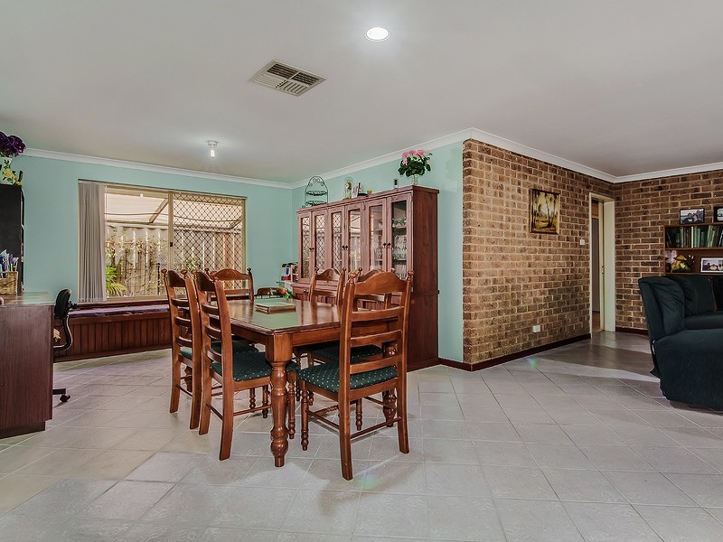 3 RAVENDALE DRIVE, Dudley Park WA 6210