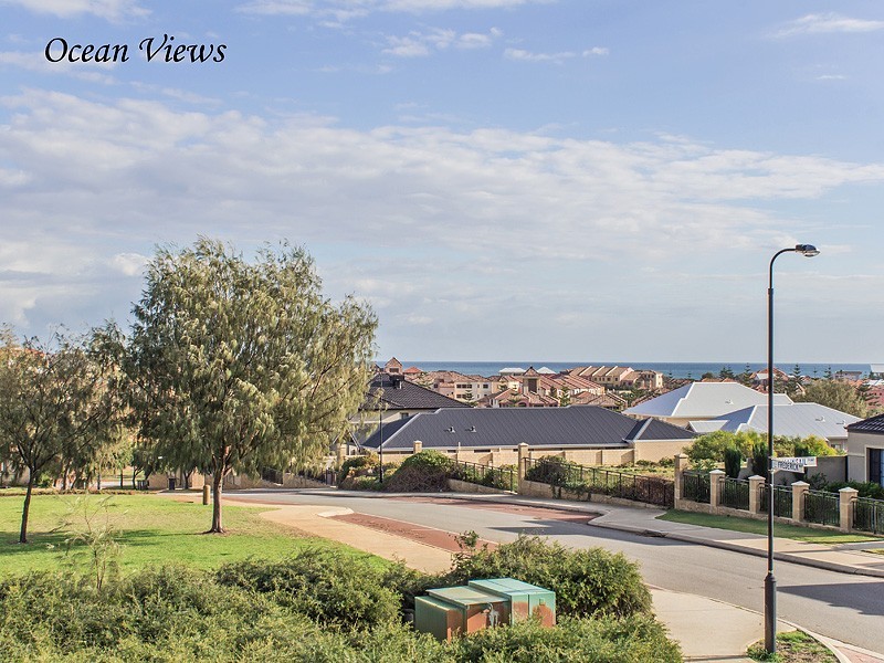 1 Mainsail Parkway, PORT BOUVARD, Wannanup WA 6210