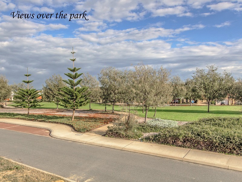 1 Mainsail Parkway, PORT BOUVARD, Wannanup WA 6210