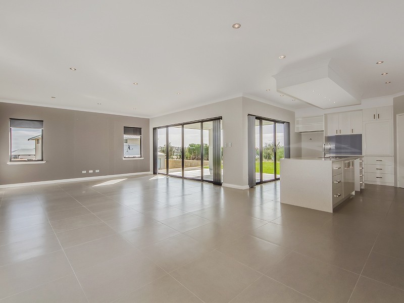 42 Southport Boulevard, Dawesville WA 6211