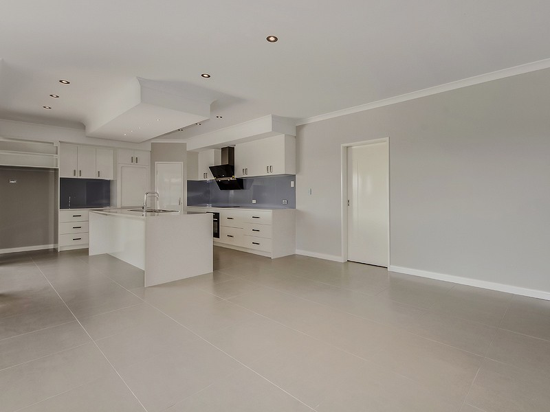 42 Southport Boulevard, Dawesville WA 6211