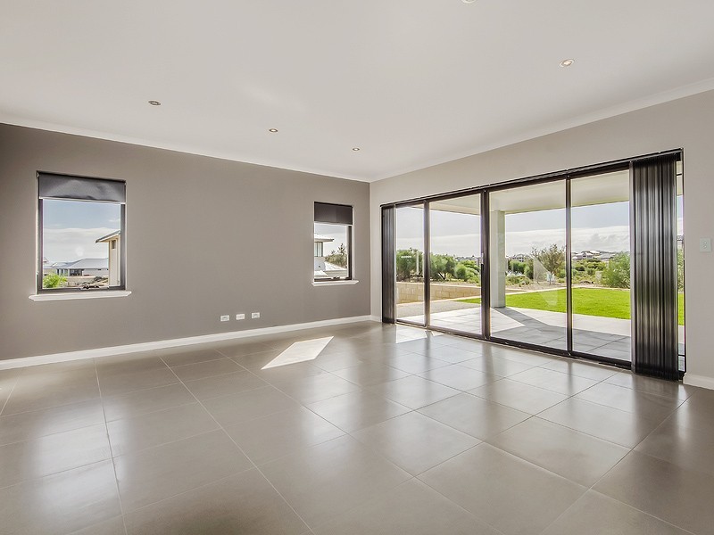 42 Southport Boulevard, Dawesville WA 6211