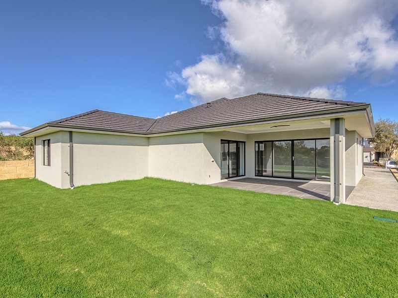 42 Southport Boulevard, Dawesville WA 6211