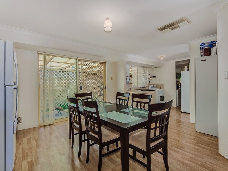 11 Murdoch Drive, Greenfields WA 6210