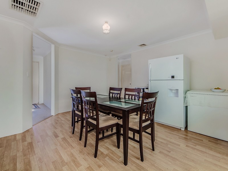 11 Murdoch Drive, Greenfields WA 6210