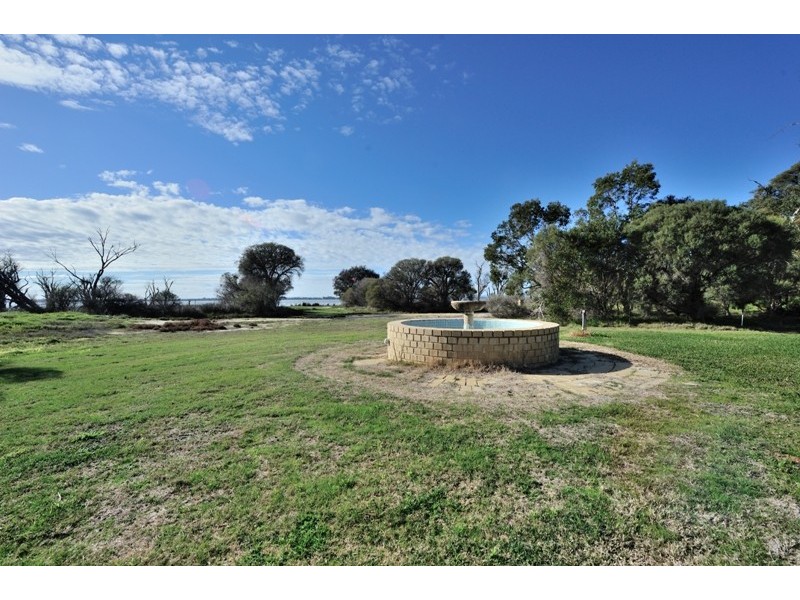 2077 OLD COAST ROAD, Bouvard WA 6211