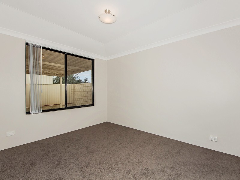 4 Frigate Way, PORT BOUVARD, Wannanup WA 6210