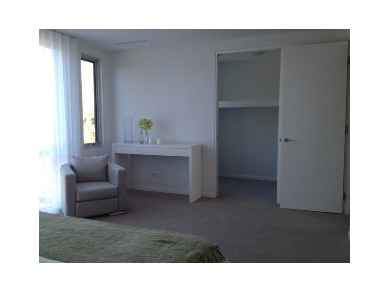 18 Cassowary Crescent, Mandurah WA 6210