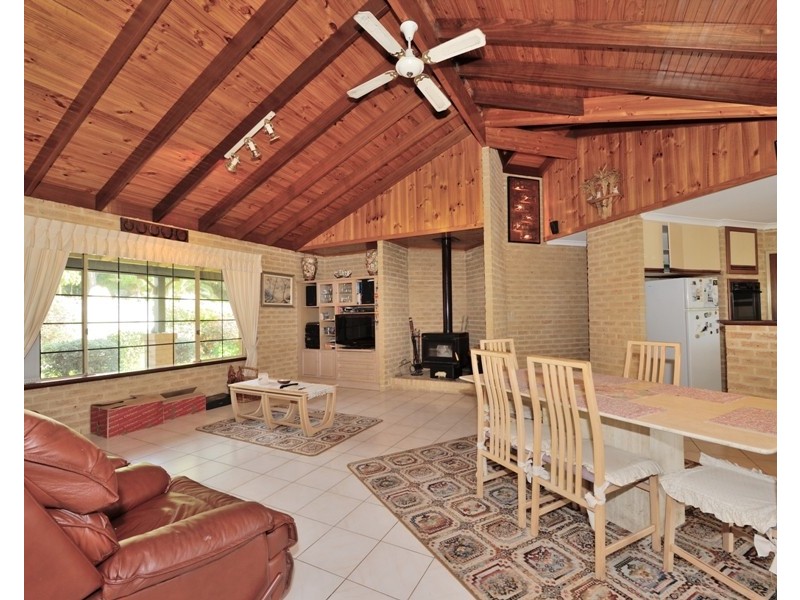 2 HARVEY VIEW ROAD, Herron WA 6211