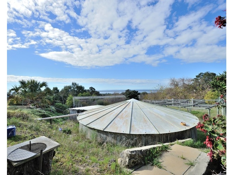 2 HARVEY VIEW ROAD, Herron WA 6211