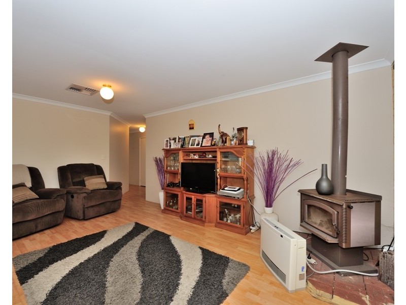 7 HIBISCUS RISE, Halls Head WA 6210