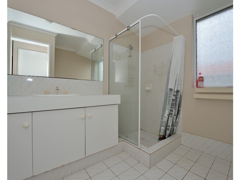 7 HIBISCUS RISE, Halls Head WA 6210