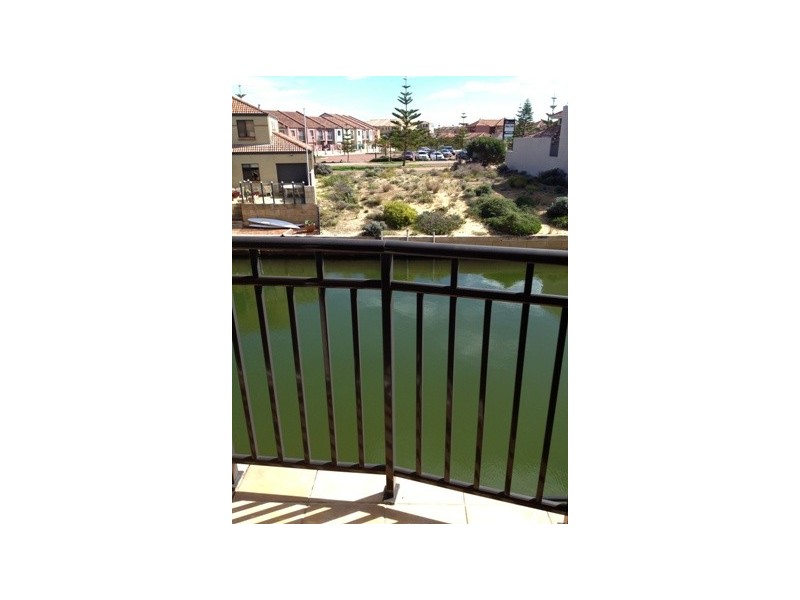 6/5 Westview Parade, Wannanup WA 6210
