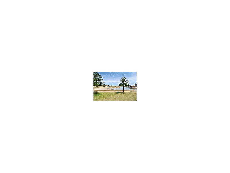 6/5 Westview Parade, Wannanup WA 6210