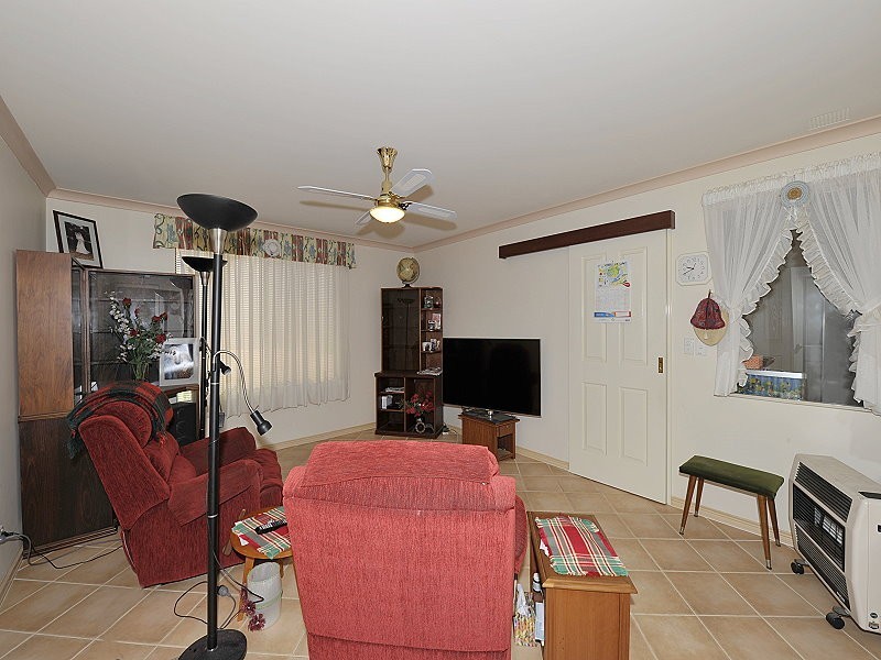 11 PLOVER RISE, Halls Head WA 6210