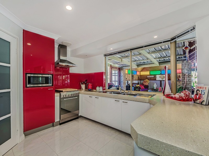 84 Mclarty Road, Halls Head WA 6210