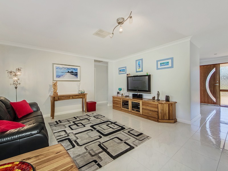 84 Mclarty Road, Halls Head WA 6210