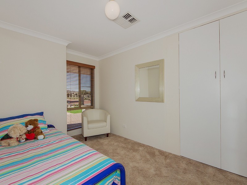84 Mclarty Road, Halls Head WA 6210