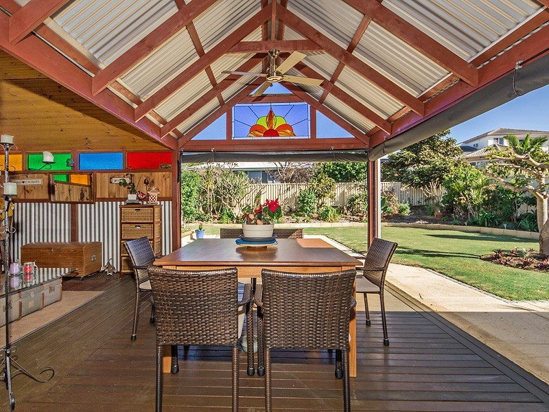 84 Mclarty Road, Halls Head WA 6210