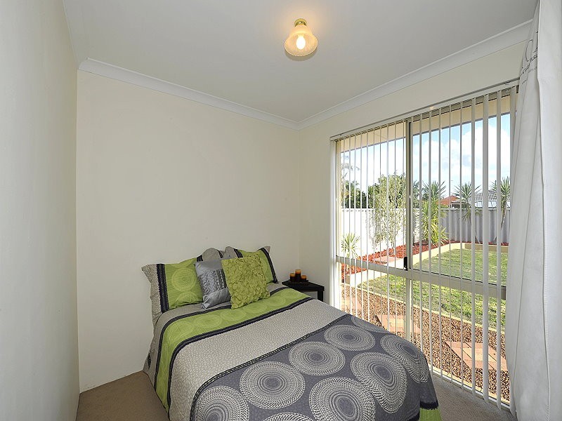 10 Underdale Place, Coodanup WA 6210