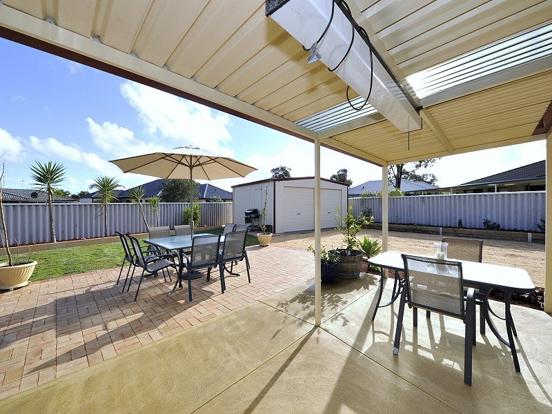 10 Underdale Place, Coodanup WA 6210