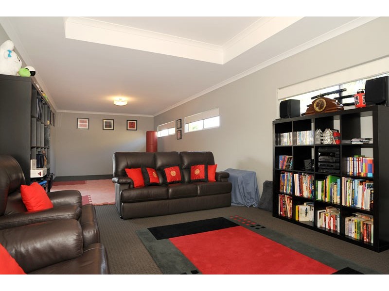 22 Skylark Loop, Erskine WA 6210