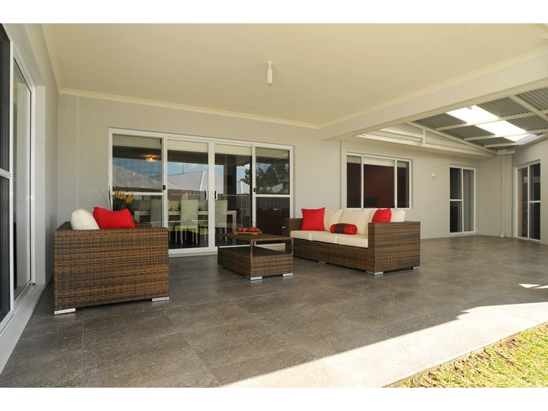 22 Skylark Loop, Erskine WA 6210