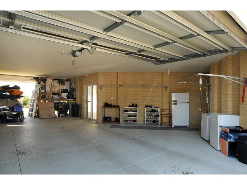 22 Skylark Loop, Erskine WA 6210