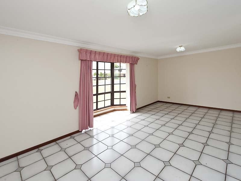 1 Pisconeri Heights, Waroona WA 6215