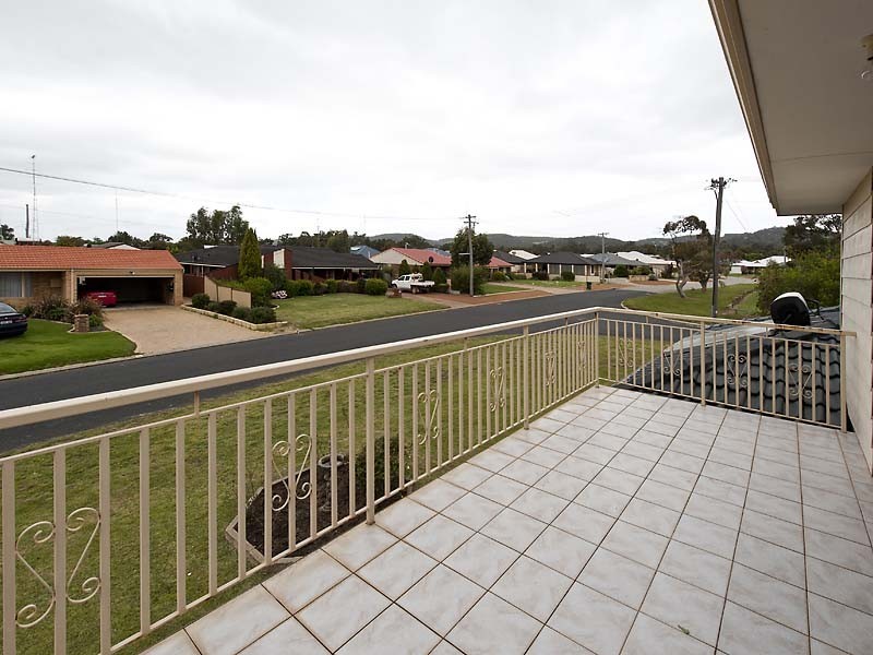 1 Pisconeri Heights, Waroona WA 6215