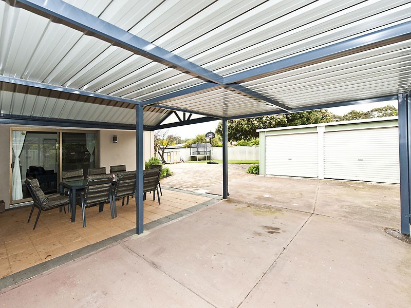5 Armstrong Court, Waroona WA 6215
