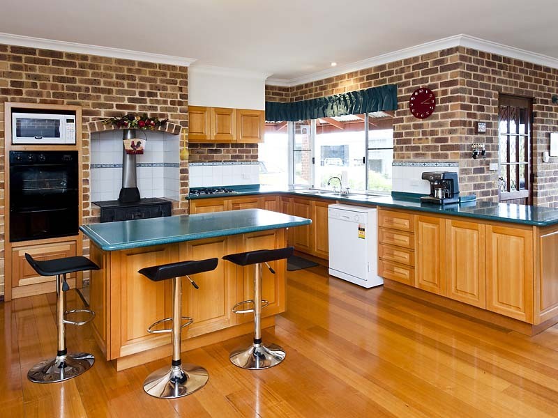 327 Coronation Road, Waroona WA 6215