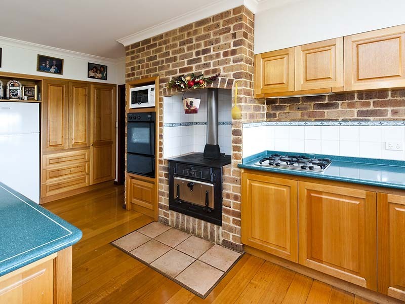 327 Coronation Road, Waroona WA 6215