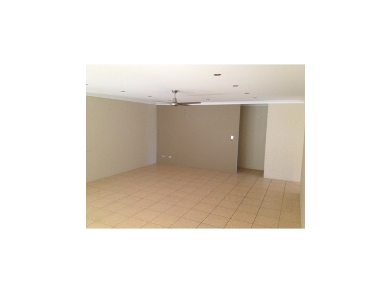 31 Yindana Boulevard, Lakelands WA 6180